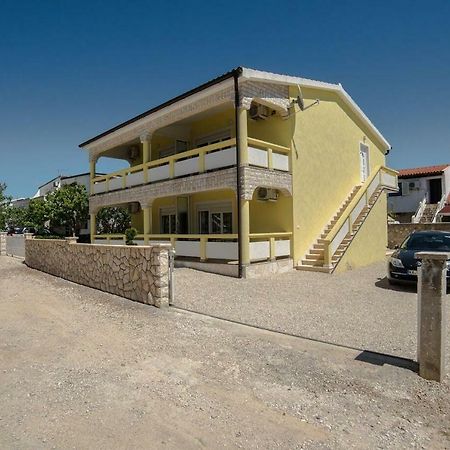 Apartments Vam Vir Luaran gambar